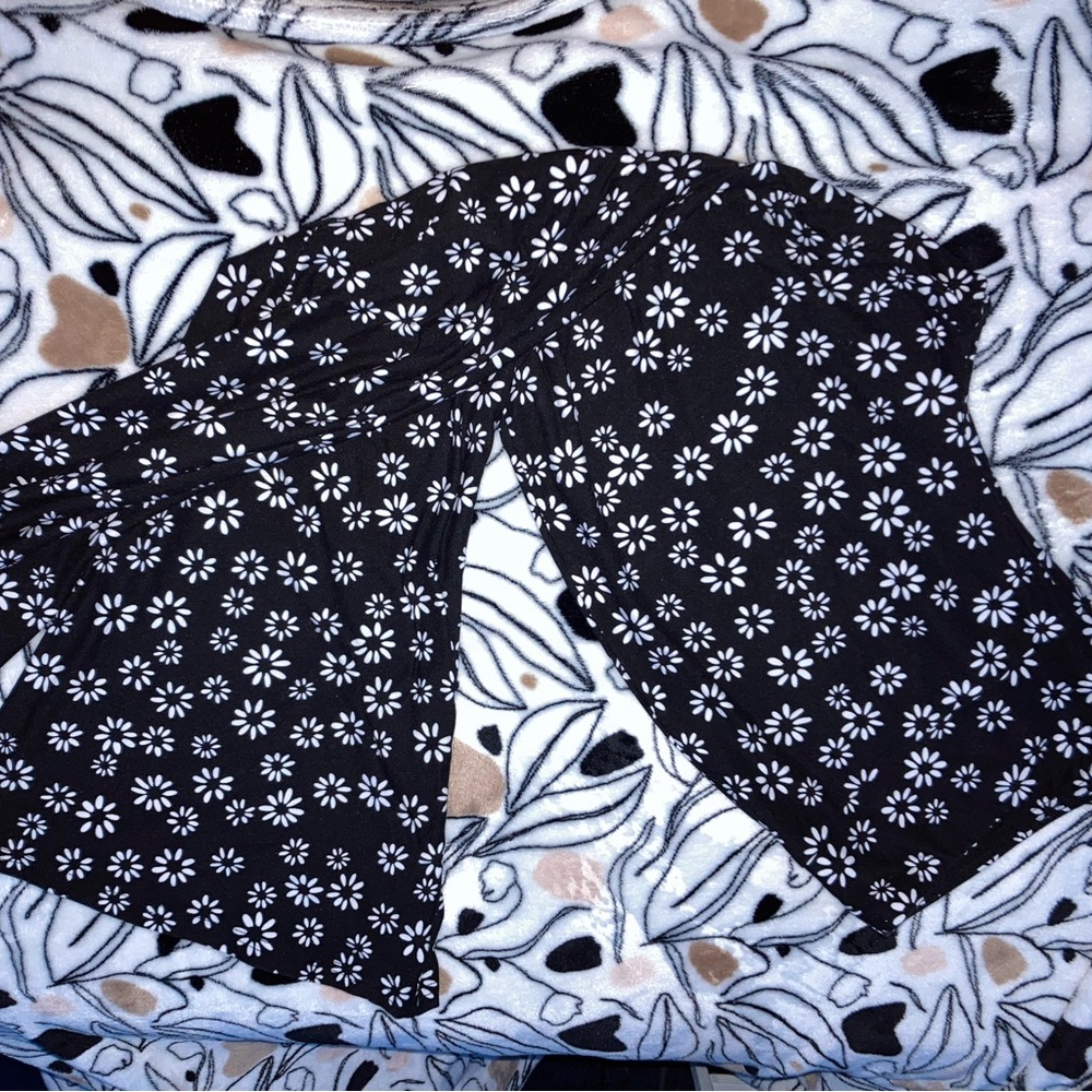 Soft, stretchy flare leggings